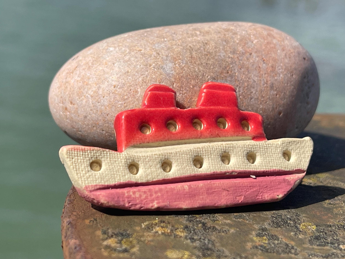 Ceramic boat brooch. Recycled brooch, handmade eco friendly jewellery, ethical jewellery, gift for sailor. eco gifts, boho jewellery