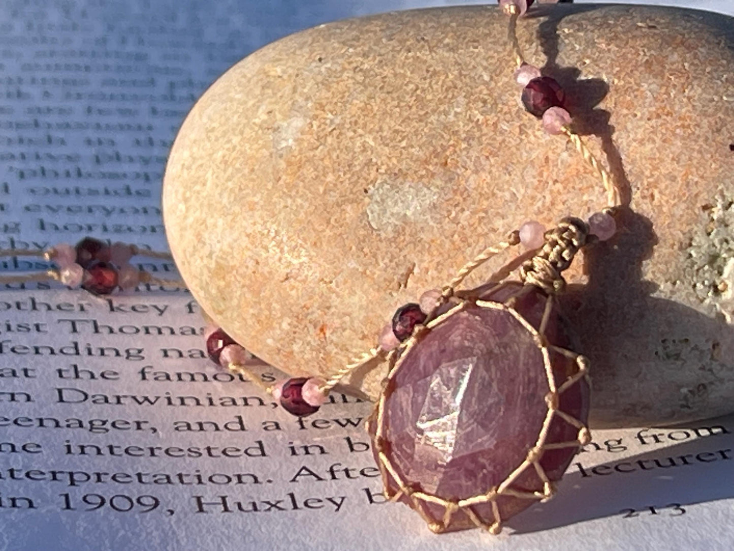 Stunning purple amethyst necklace. Purple macrame pendant. Handmade gemstone necklace, boho jewellery. Macrame jewellery. Unique jewellery.