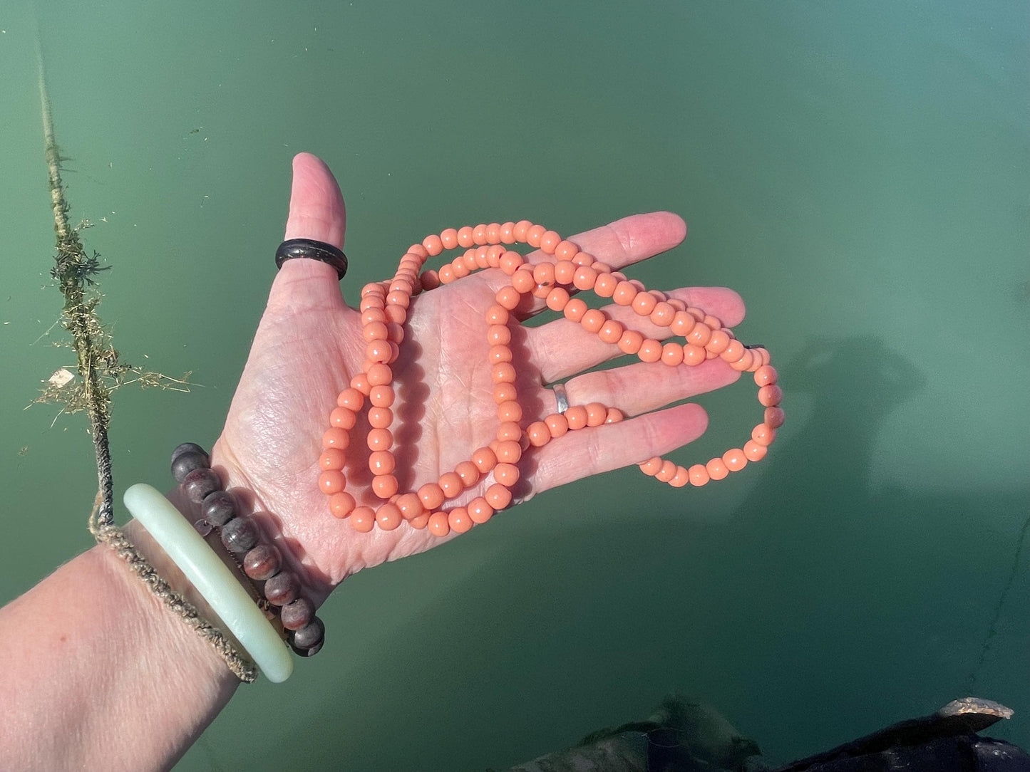 Stunning vintage necklace. Peach glass beads. Wedding jewellery. Eco friendly jewellery. Ehical jewellery, short length.