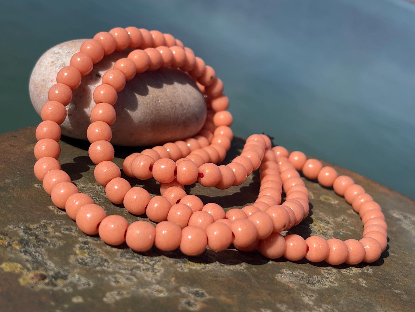 Stunning vintage necklace. Peach glass beads. Wedding jewellery. Eco friendly jewellery. Ehical jewellery, short length.