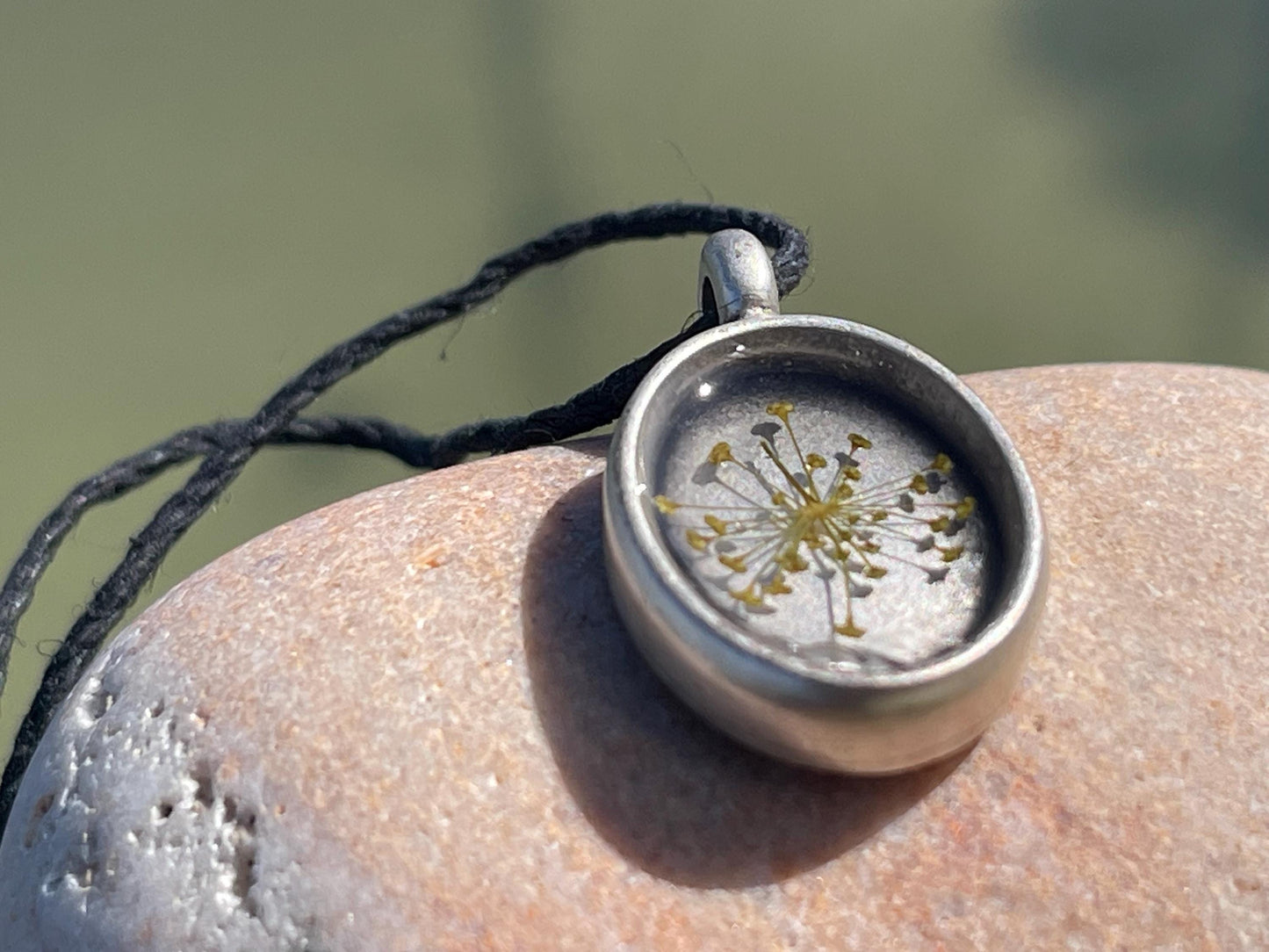Wild carrot flower necklace, romantic necklace, ethical jewellery, unusual birthday gift for her, unique necklace, unusual gardeners gift