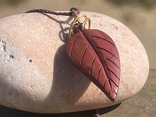 Leaf pendant. Mahogany obsidian necklace, ethical jewellery. Unusual necklace, boho gift for her, unusual jewellery, unique gift for him