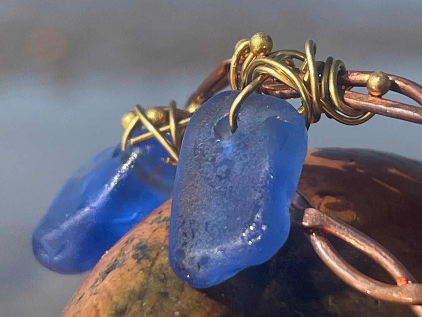 Blue sea glass and recycled copper bracelet. Eco friendly rustic beach jewellery. Unique boho jewellery. Blue sea glass bracelet. Ethical