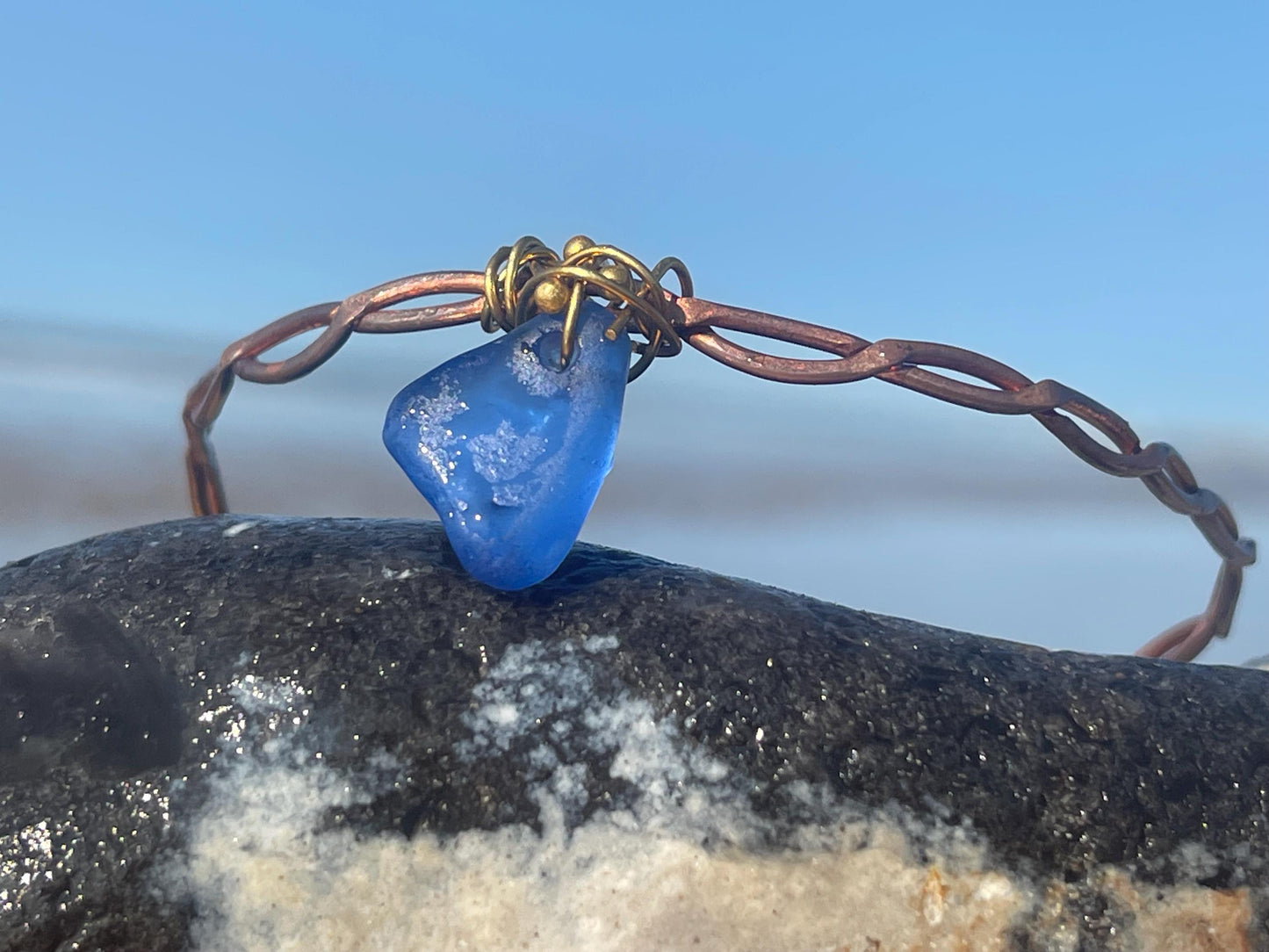 Blue sea glass and recycled copper bracelet. Eco friendly rustic beach jewellery. Unique boho jewellery. Blue sea glass bracelet. Ethical