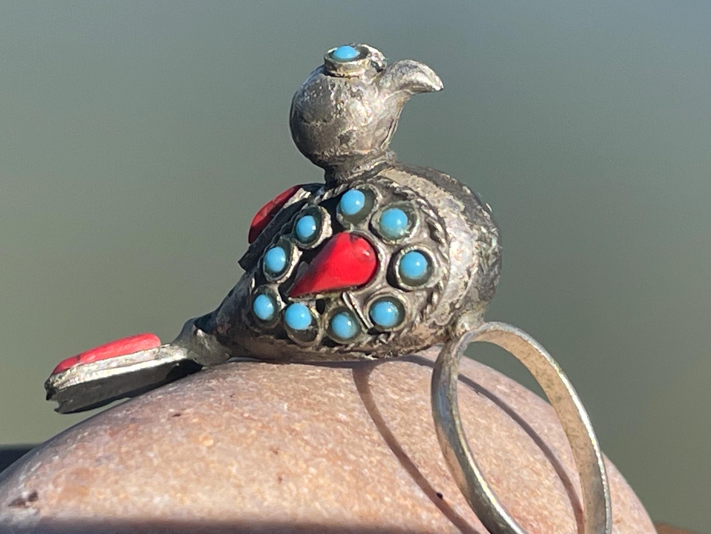 Large vintage bird ring, silver bird ring, vintage jewellery, boho jewellery, ethical jewellery, gypsy ring. Gypsy jewellery, red bird ring