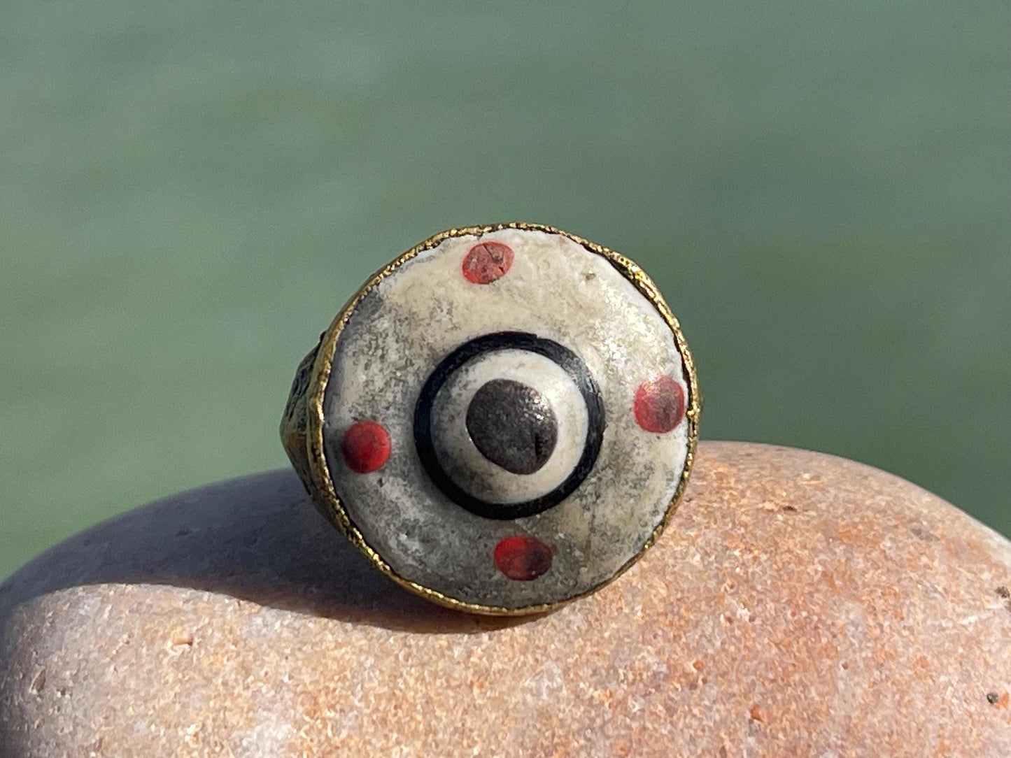 Fabulous vintage ring, large white ring, boho vintage jewellery, ethical jewellery, gypsy ring. Gypsy jewellery, statement jewellery