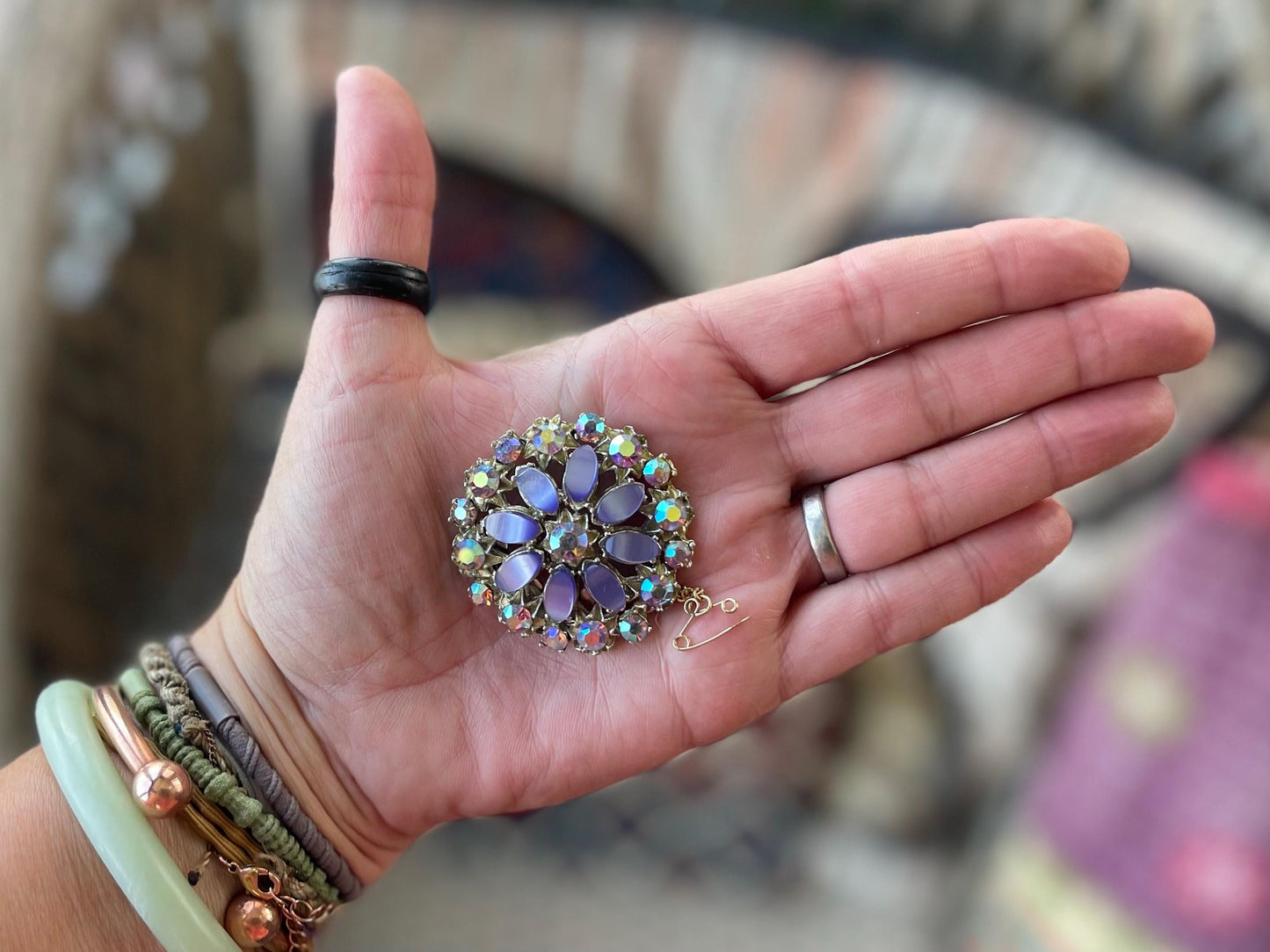 Stunning vintage brooch, vintage jewellery, retro jewellery, flower brooch, eco friendly gifts for her, ethical jewellery, purple jewellery