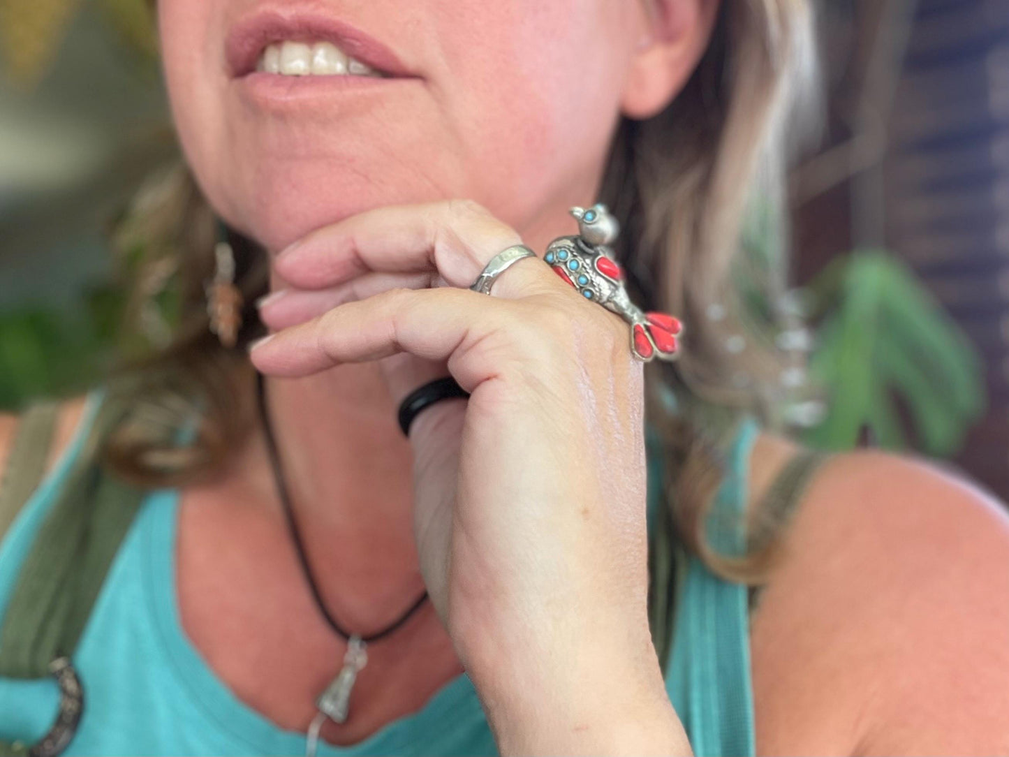 Large vintage bird ring, silver bird ring, vintage jewellery, boho jewellery, ethical jewellery, gypsy ring. Gypsy jewellery, red bird ring