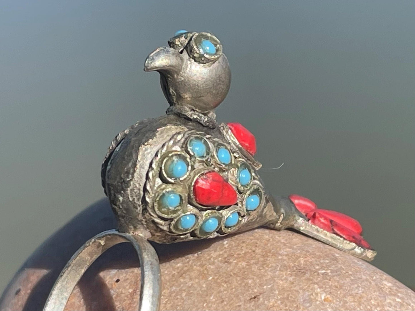 Large vintage bird ring, silver bird ring, vintage jewellery, boho jewellery, ethical jewellery, gypsy ring. Gypsy jewellery, red bird ring
