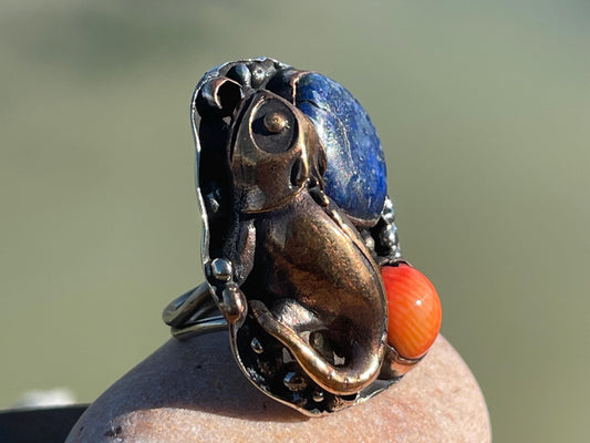 Fabulous vintage ghecko ring, lapis ring, boho vintage jewellery, ethical jewellery, gypsy ring. Gypsy jewellery, statement jewellery