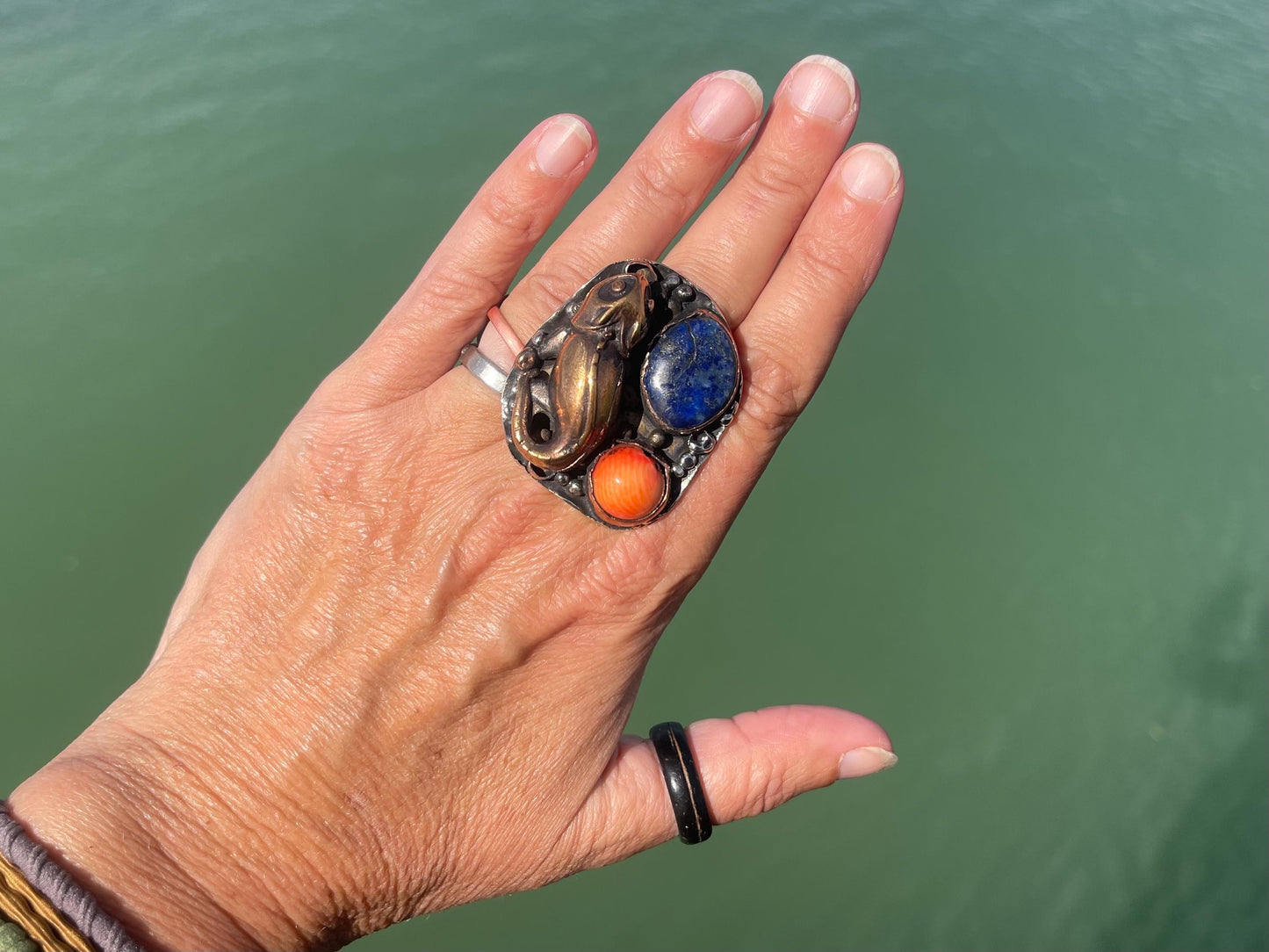 Fabulous vintage ghecko ring, lapis ring, boho vintage jewellery, ethical jewellery, gypsy ring. Gypsy jewellery, statement jewellery