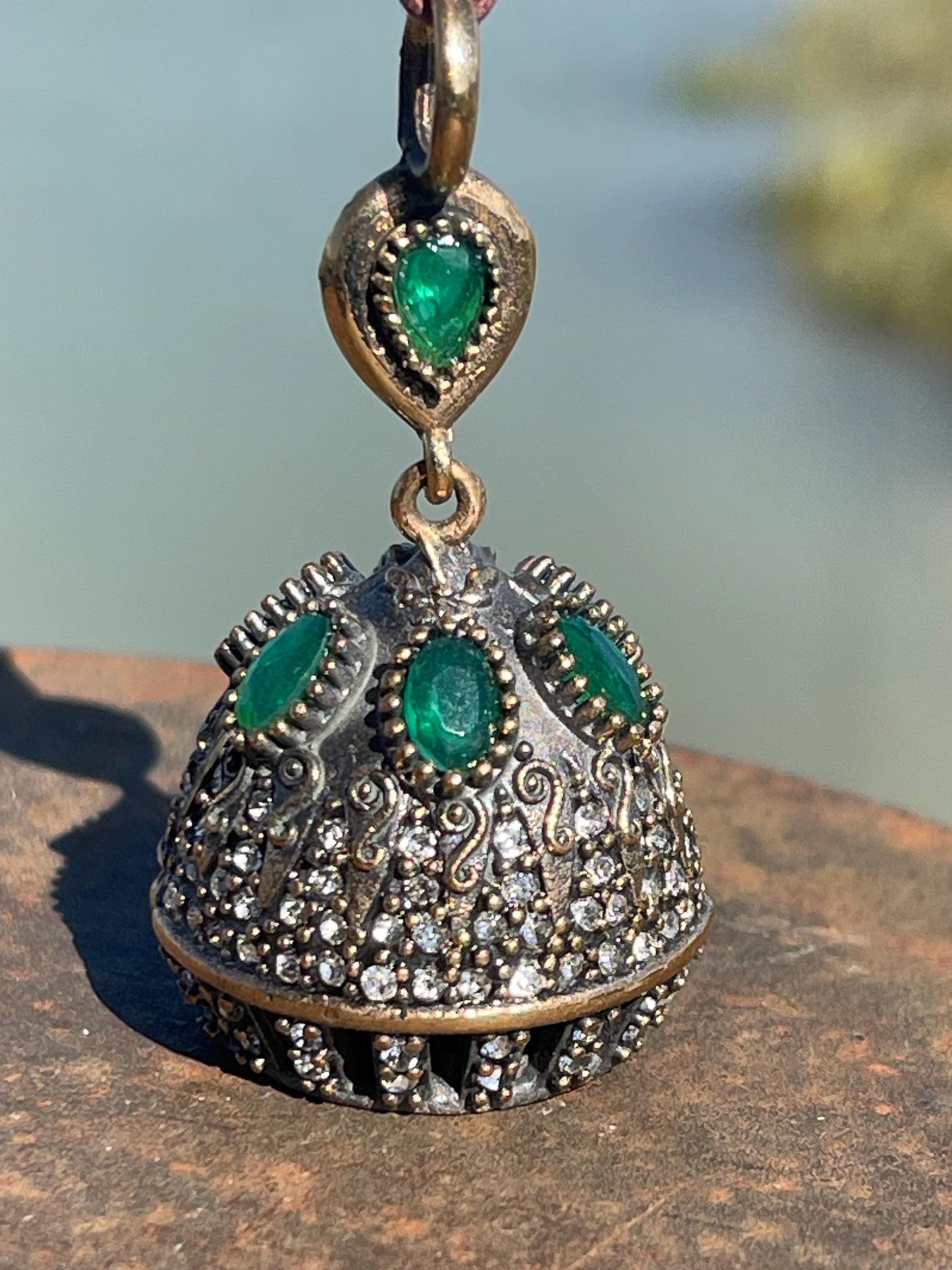 Fabulous vintage necklace, large necklace, boho vintage jewellery, ethical jewellery, green statement jewellery. Ethical gifts.