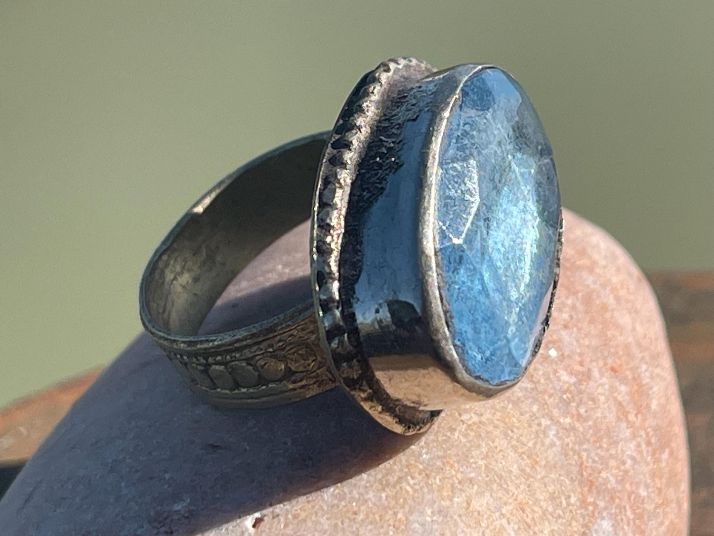Fabulous vintage ring, large blue ring, boho vintage jewellery, ethical jewellery, gypsy ring. Gypsy jewellery, statement jewellery