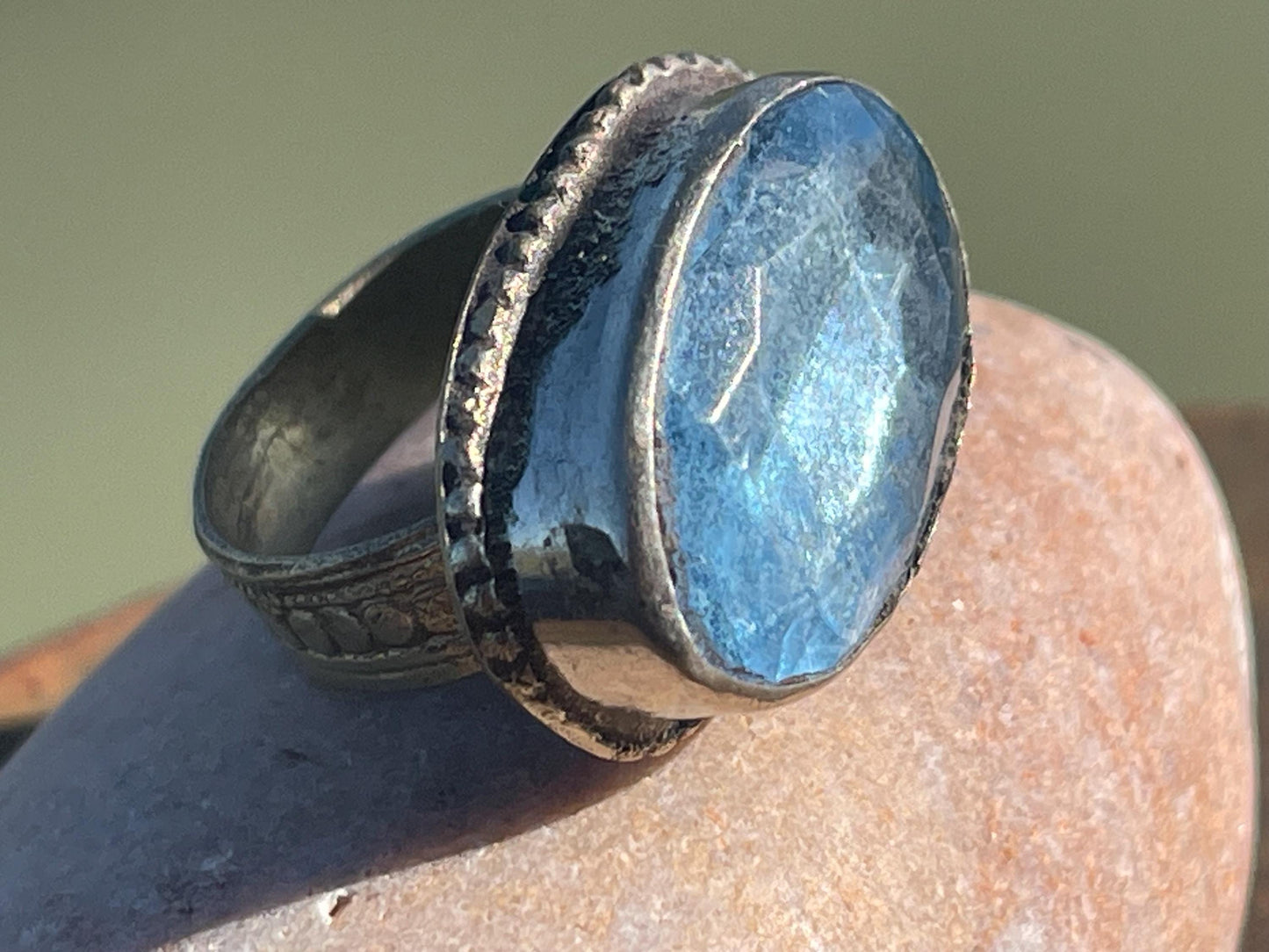 Fabulous vintage ring, large blue ring, boho vintage jewellery, ethical jewellery, gypsy ring. Gypsy jewellery, statement jewellery