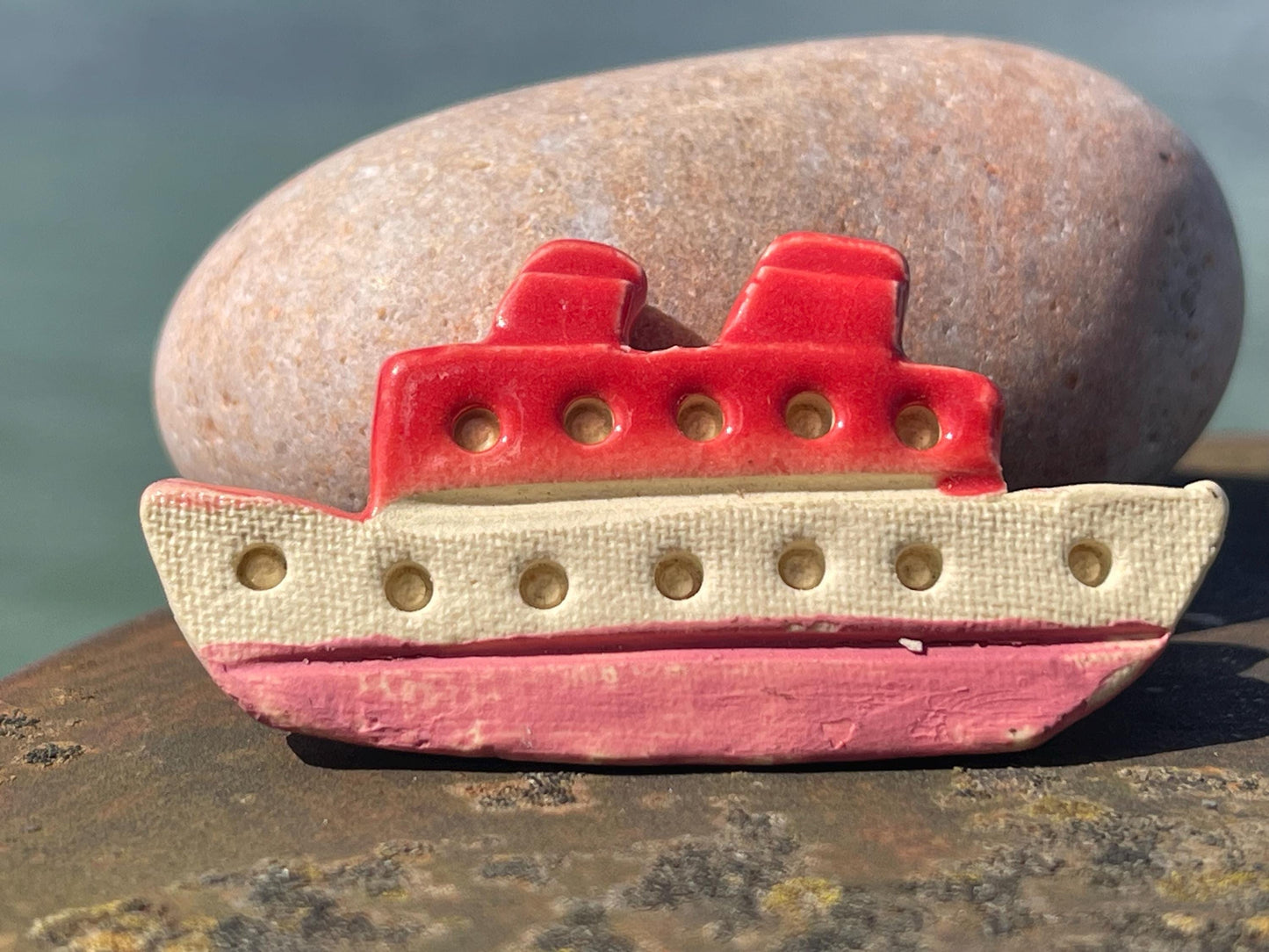 Ceramic boat brooch. Recycled brooch, handmade eco friendly jewellery, ethical jewellery, gift for sailor. eco gifts, boho jewellery