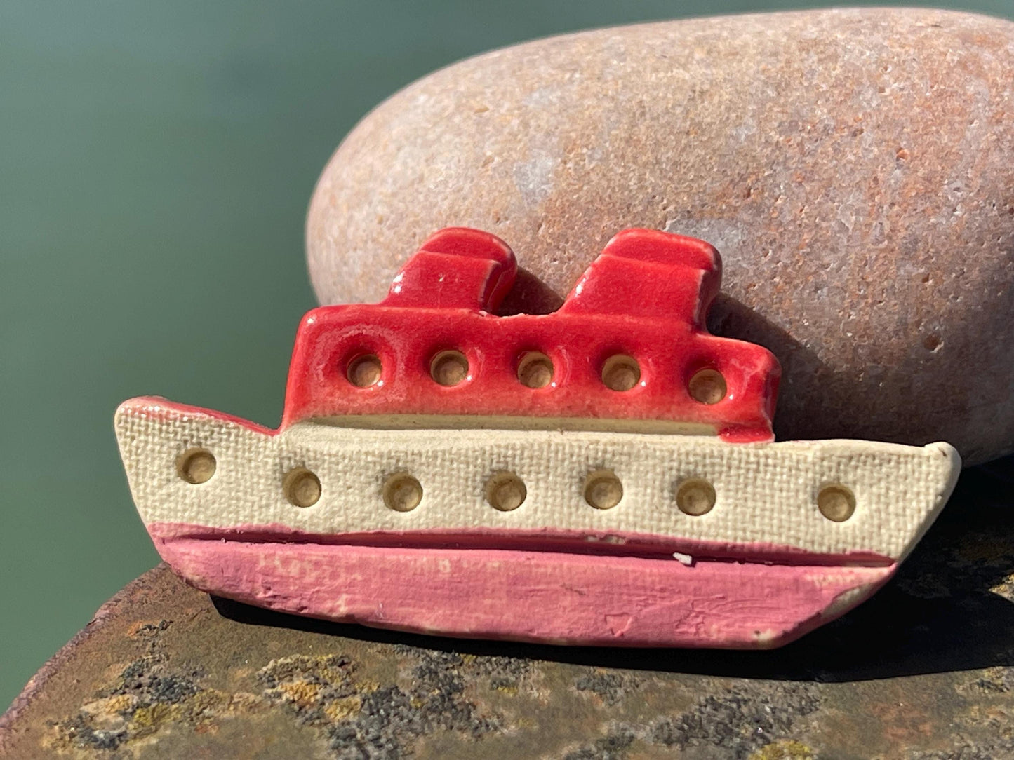 Ceramic boat brooch. Recycled brooch, handmade eco friendly jewellery, ethical jewellery, gift for sailor. eco gifts, boho jewellery