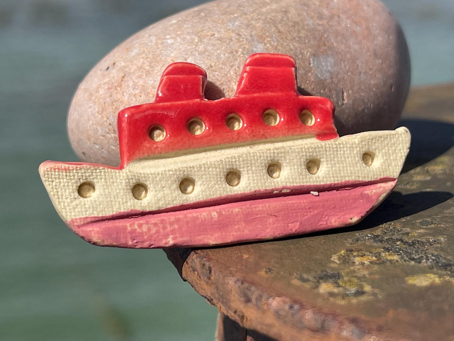 Ceramic boat brooch. Recycled brooch, handmade eco friendly jewellery, ethical jewellery, gift for sailor. eco gifts, boho jewellery