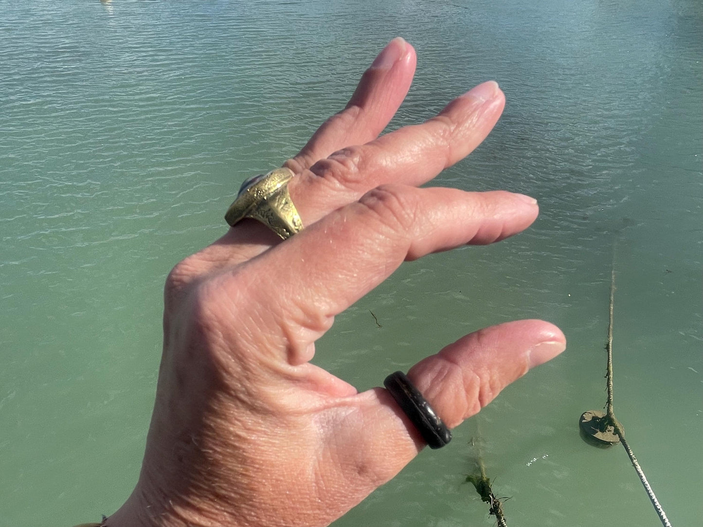 Fabulous vintage ring, large white ring, boho vintage jewellery, ethical jewellery, gypsy ring. Gypsy jewellery, statement jewellery