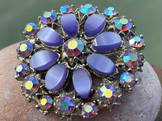 Stunning vintage brooch, vintage jewellery, retro jewellery, flower brooch, eco friendly gifts for her, ethical jewellery, purple jewellery