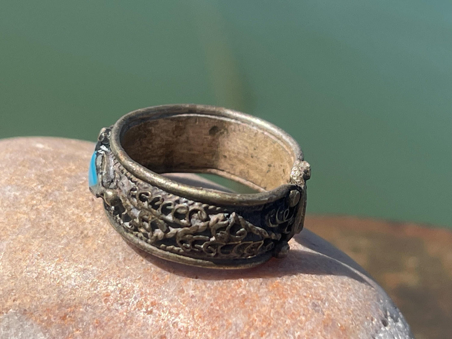 Fabulous vintage ring, old turquoise ring, boho vintage jewellery, ethical jewellery, gypsy ring. Gypsy jewellery, statement jewellery