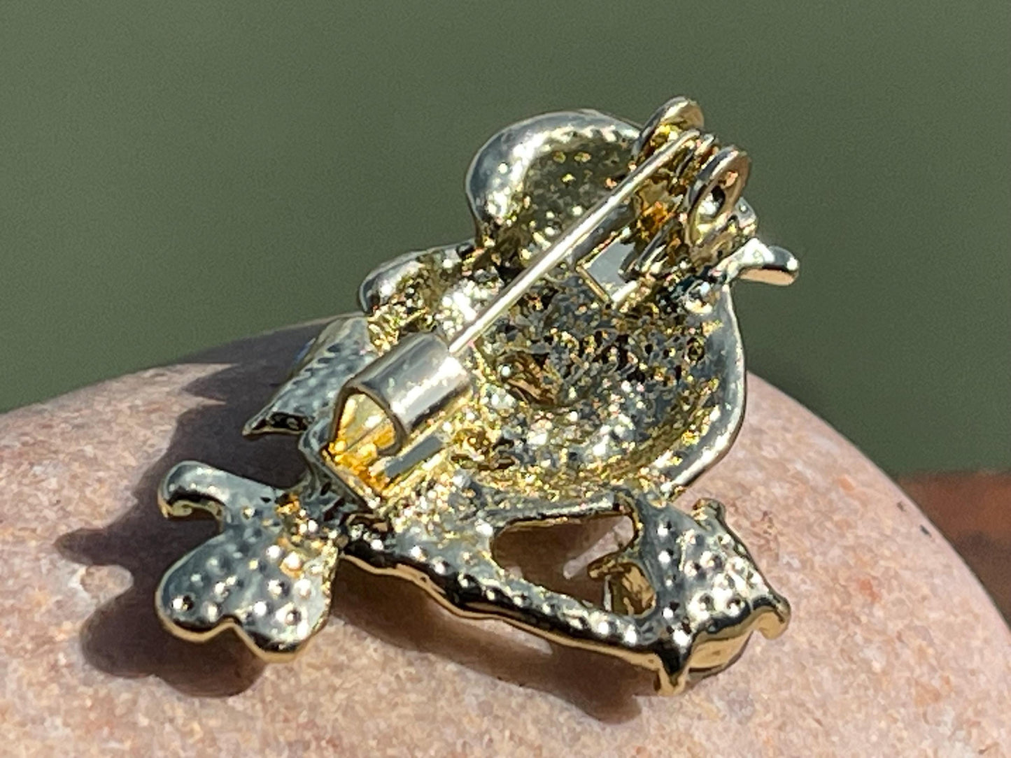 Bird brooch, vintage jewellery, retro jewellery, unusual jewellery, bird brooch, eco friendly gifts for her, ethical jewellery