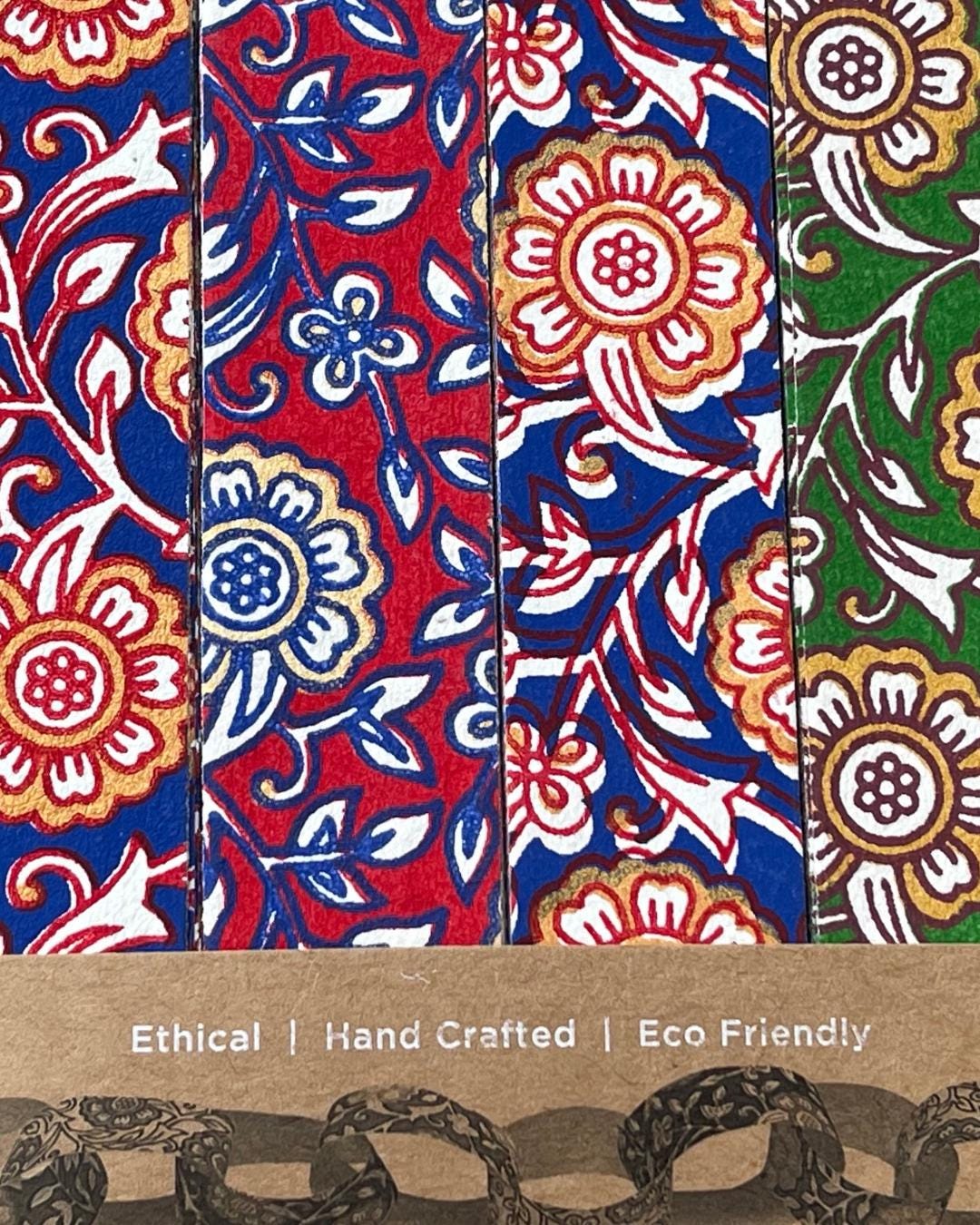 Recycled paper chains. Hand printed paper chains for parties and special occasions. Great family activity. Eco friendy paper garlands.