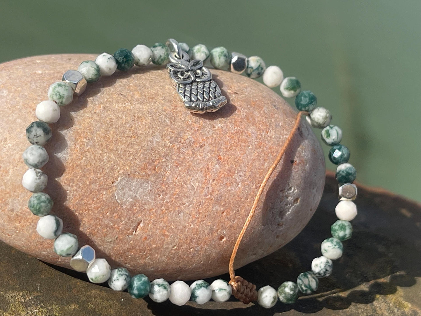 Adjustable moss agate gemstone bracelet. Handmade unique jewellery. Owl beacelet. Owl jewellery. Moss agate jewellery. Moss agate bracelet.