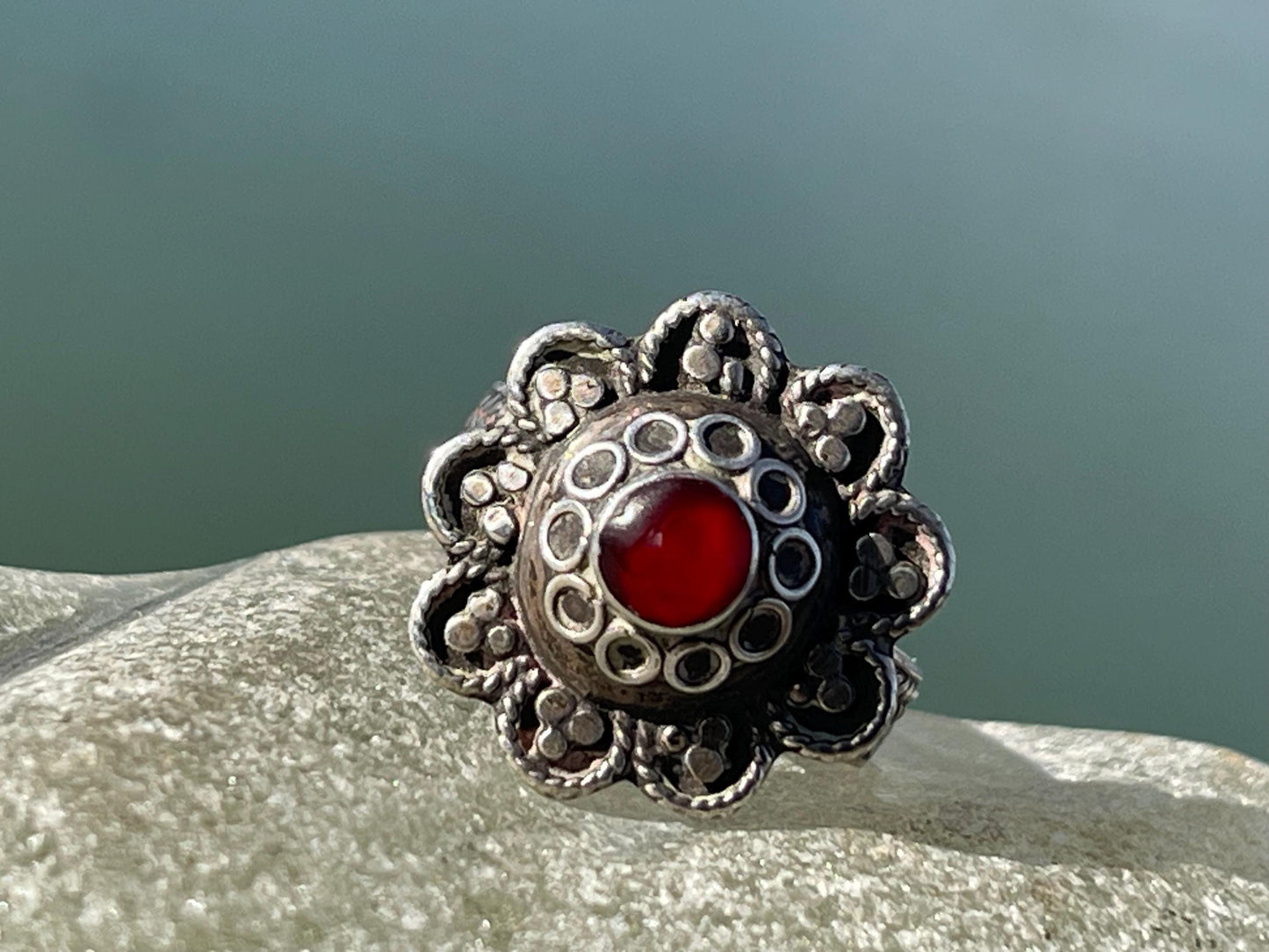 Fabulous vintage flower ring, silver & red ring, boho vintage jewellery, ethical jewellery, gypsy ring. Gypsy jewellery, statement jewellery
