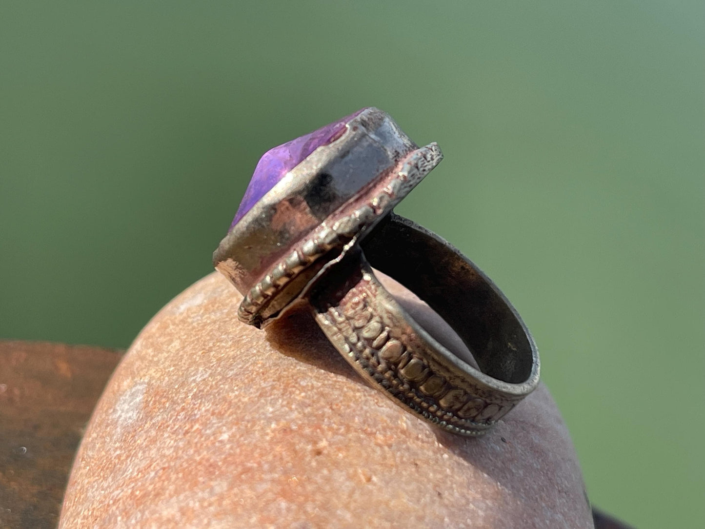 Fabulous purple vintage ring, large purple ring, boho vintage jewellery, ethical jewellery, gypsy ring. Gypsy jewellery, statement jewellery