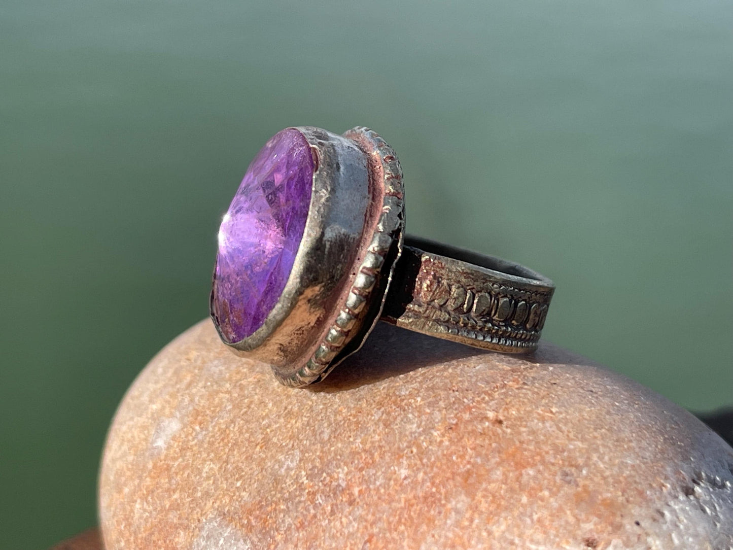 Fabulous purple vintage ring, large purple ring, boho vintage jewellery, ethical jewellery, gypsy ring. Gypsy jewellery, statement jewellery