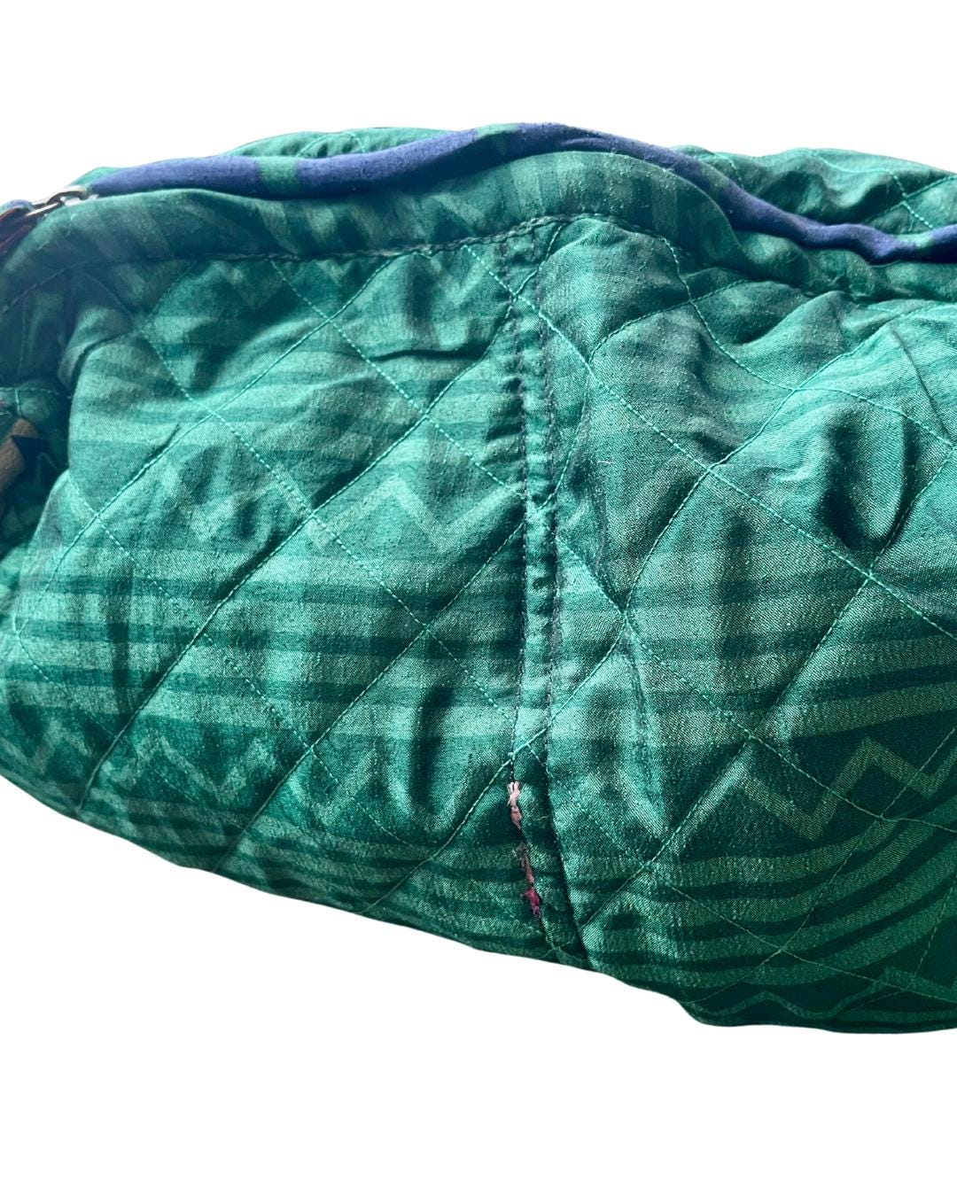 Large zip up recycled wash bag with 4 internal pockets. Wide range of colours. Made from recycled saris. Eco friendly wash bags.