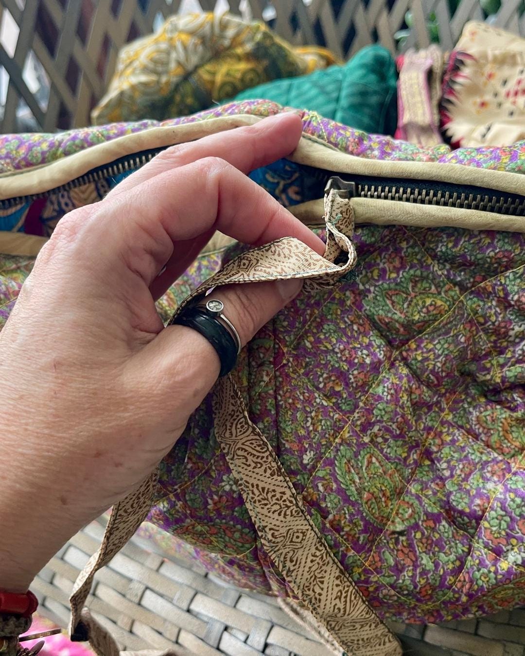 Large zip up recycled wash bag with 4 internal pockets. Wide range of colours. Made from recycled saris. Eco friendly wash bags.