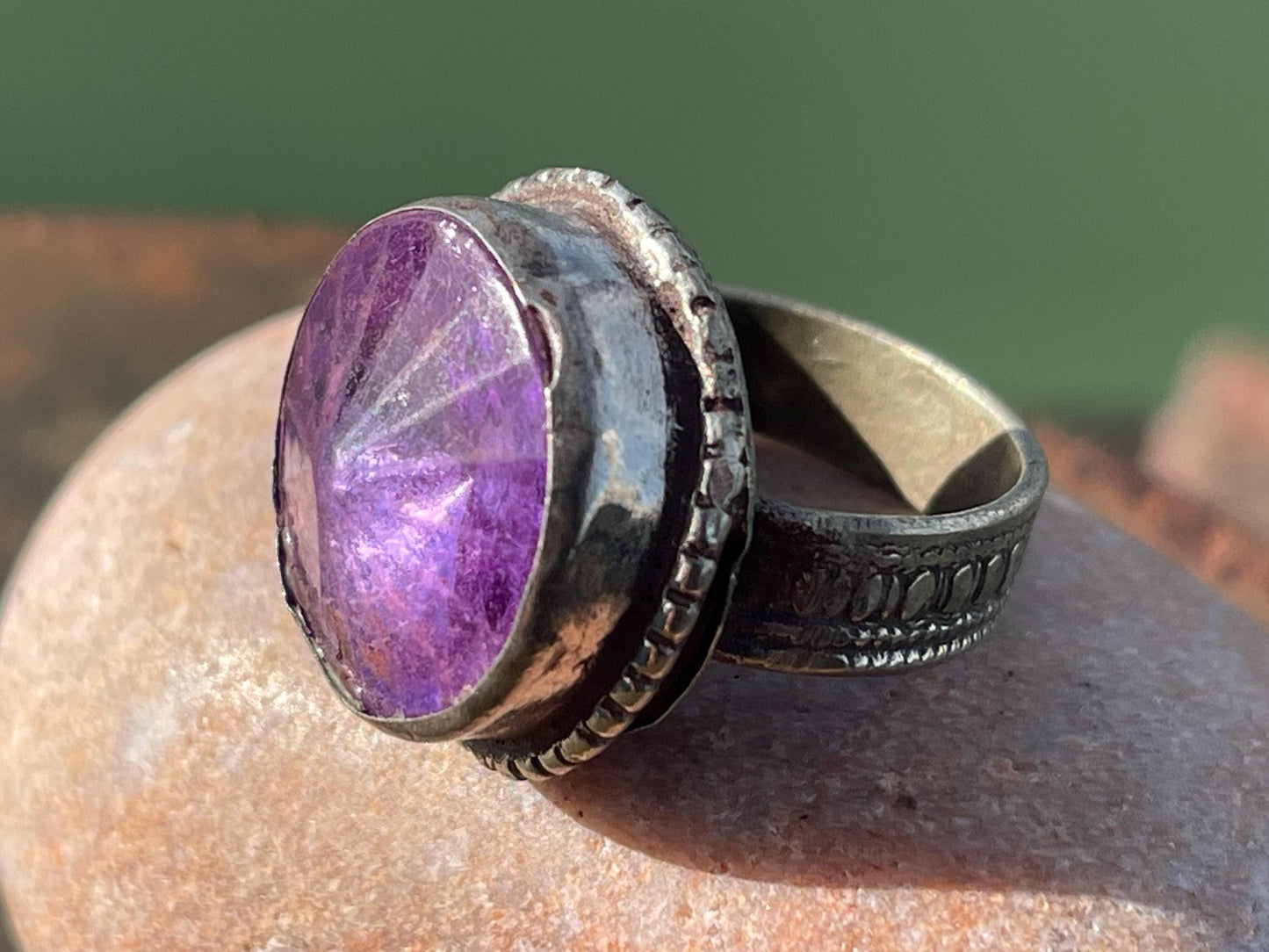 Fabulous purple vintage ring, large purple ring, boho vintage jewellery, ethical jewellery, gypsy ring. Gypsy jewellery, statement jewellery