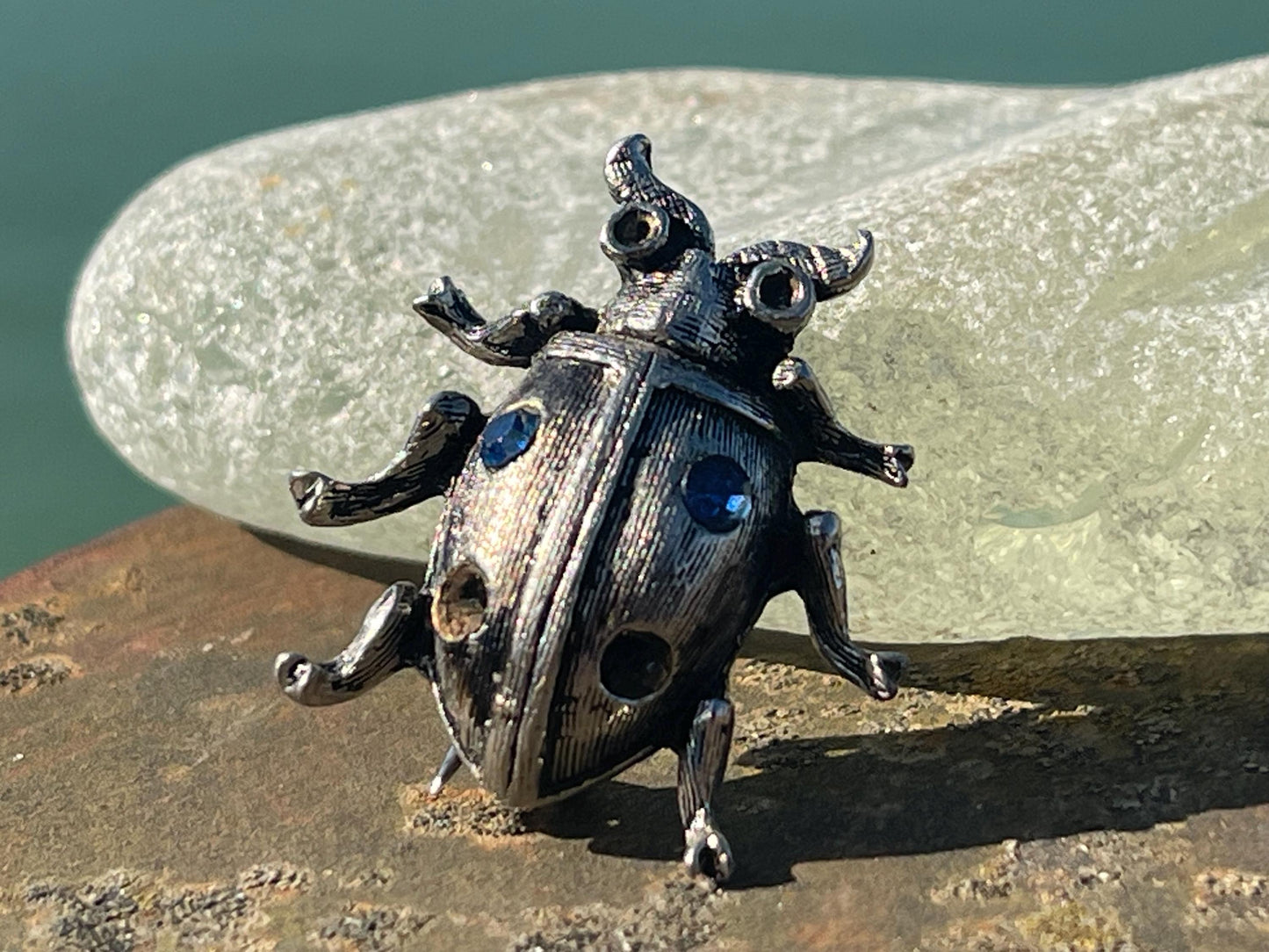 Beetle brooch, vintage brooch, vintage jewellery, retro jewellery, eco friendly gift for her, ethical jewellery, beetle pin. Insect brooch.