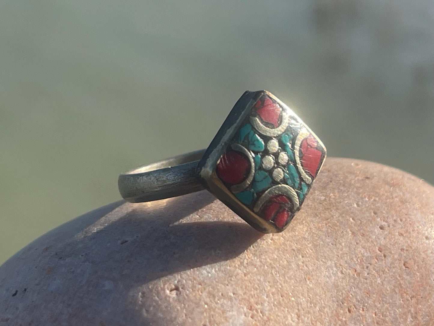 Fabulous vintage turquoise ring, silver & red ring, boho vintage jewellery, ethical jewellery, gypsy ring. Eco friendly jewellery.