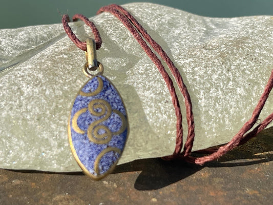 Beautiful little lapis necklace, lapis pendant, vintage jewellery, ethical jewellery, gemstone pendant, boho necklace, unique necklace