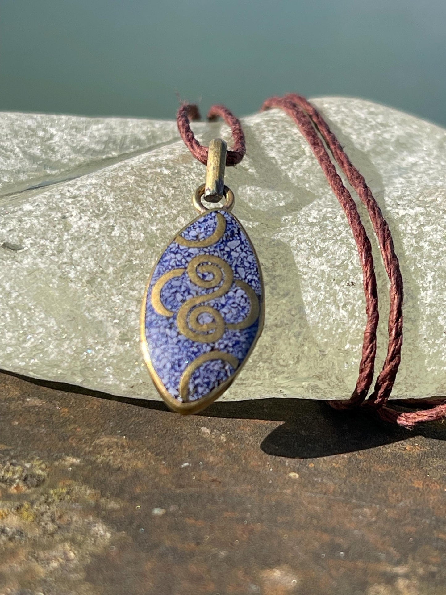 Beautiful little lapis necklace, lapis pendant, vintage jewellery, ethical jewellery, gemstone pendant, boho necklace, unique necklace