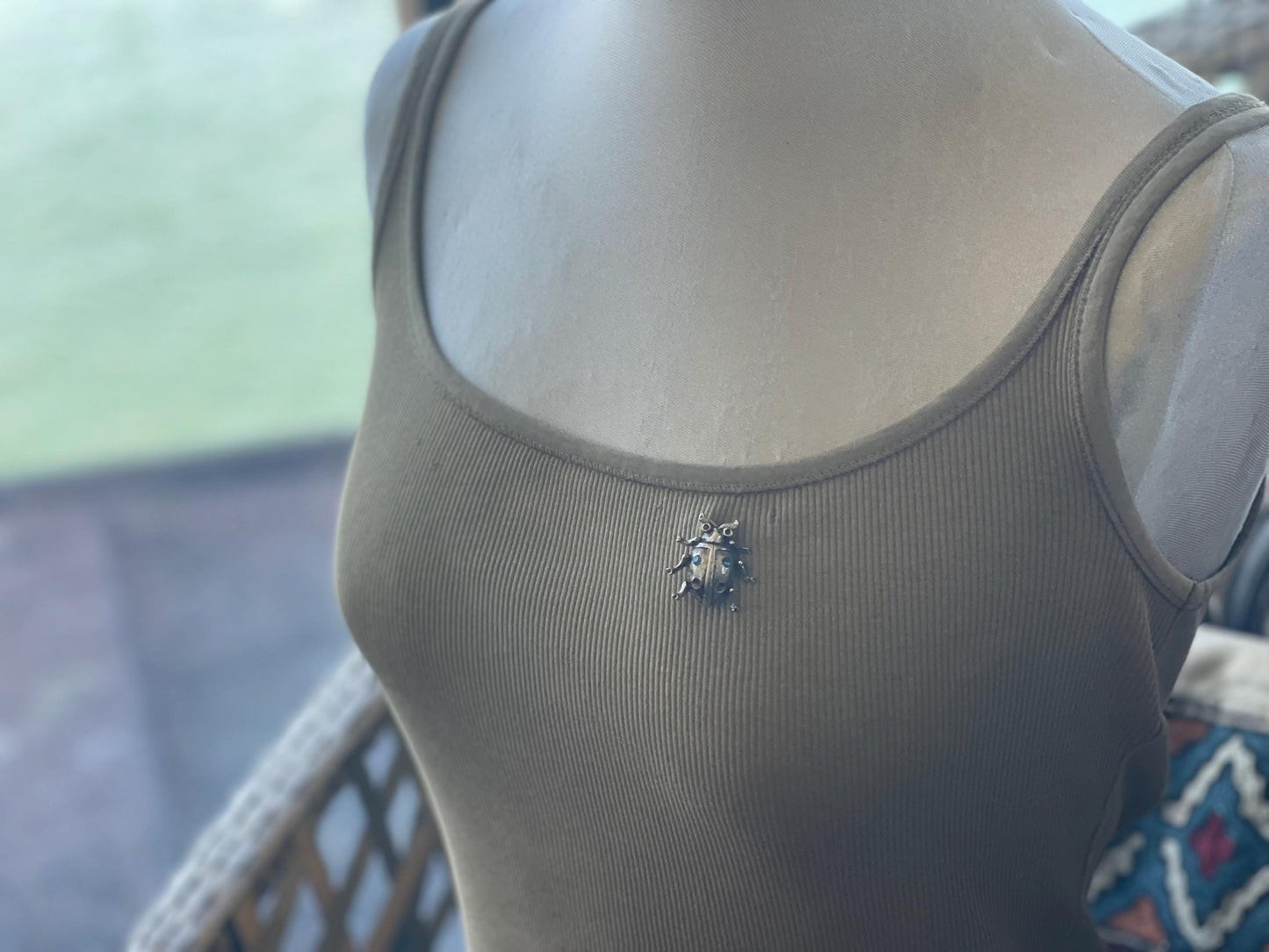 Beetle brooch, vintage brooch, vintage jewellery, retro jewellery, eco friendly gift for her, ethical jewellery, beetle pin. Insect brooch.