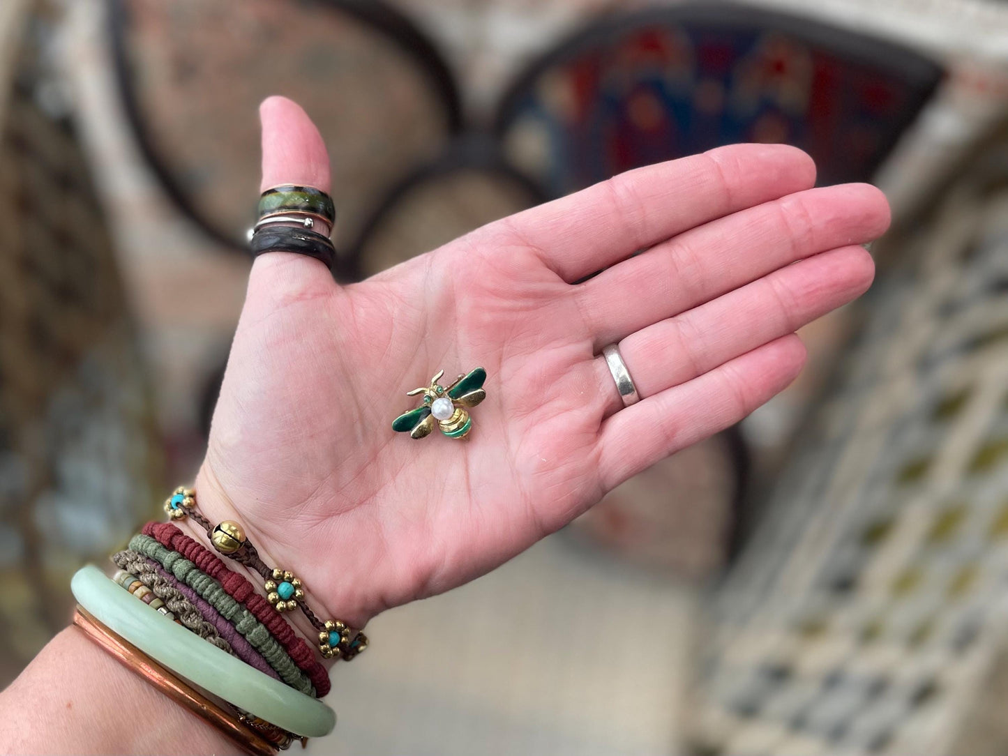 Bee brooch, vintage brooch, vintage jewellery, retro jewellery, eco friendly gift for her, ethical jewellery, bee pin. Insect brooch.