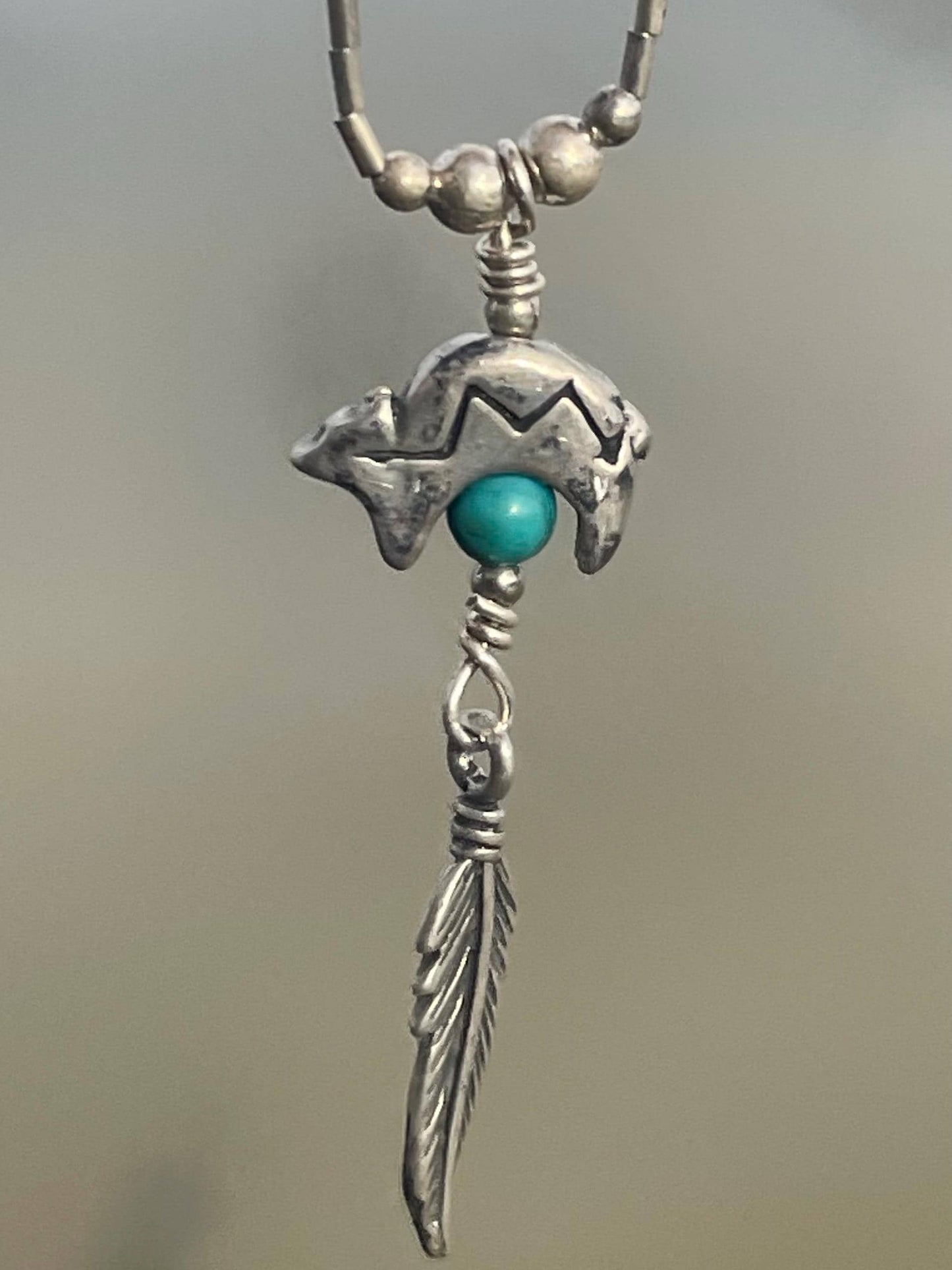 Stunning vintage Navajo bear necklace on sterling silver. Turquoise bear necklace. Navajo necklace. Eco friendly jewellery. Vintage pendant.