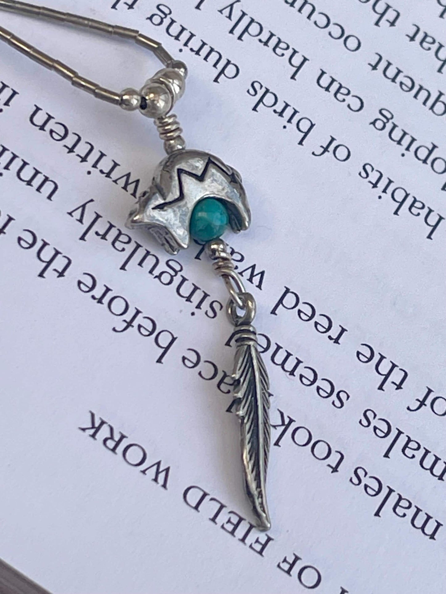 Stunning vintage Navajo bear necklace on sterling silver. Turquoise bear necklace. Navajo necklace. Eco friendly jewellery. Vintage pendant.