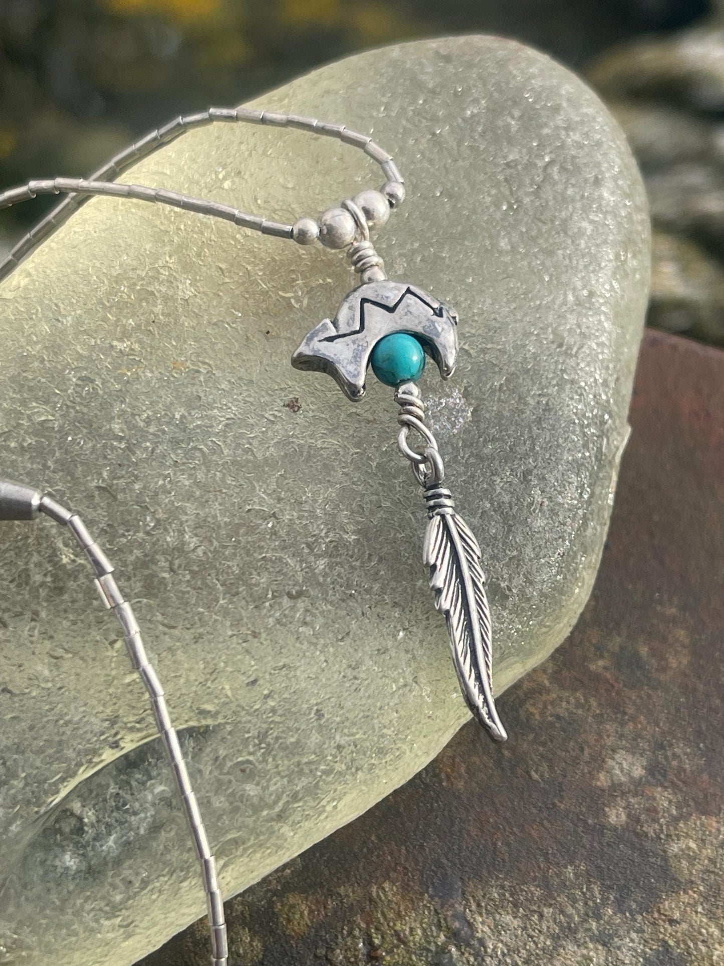 Stunning vintage Navajo bear necklace on sterling silver. Turquoise bear necklace. Navajo necklace. Eco friendly jewellery. Vintage pendant.