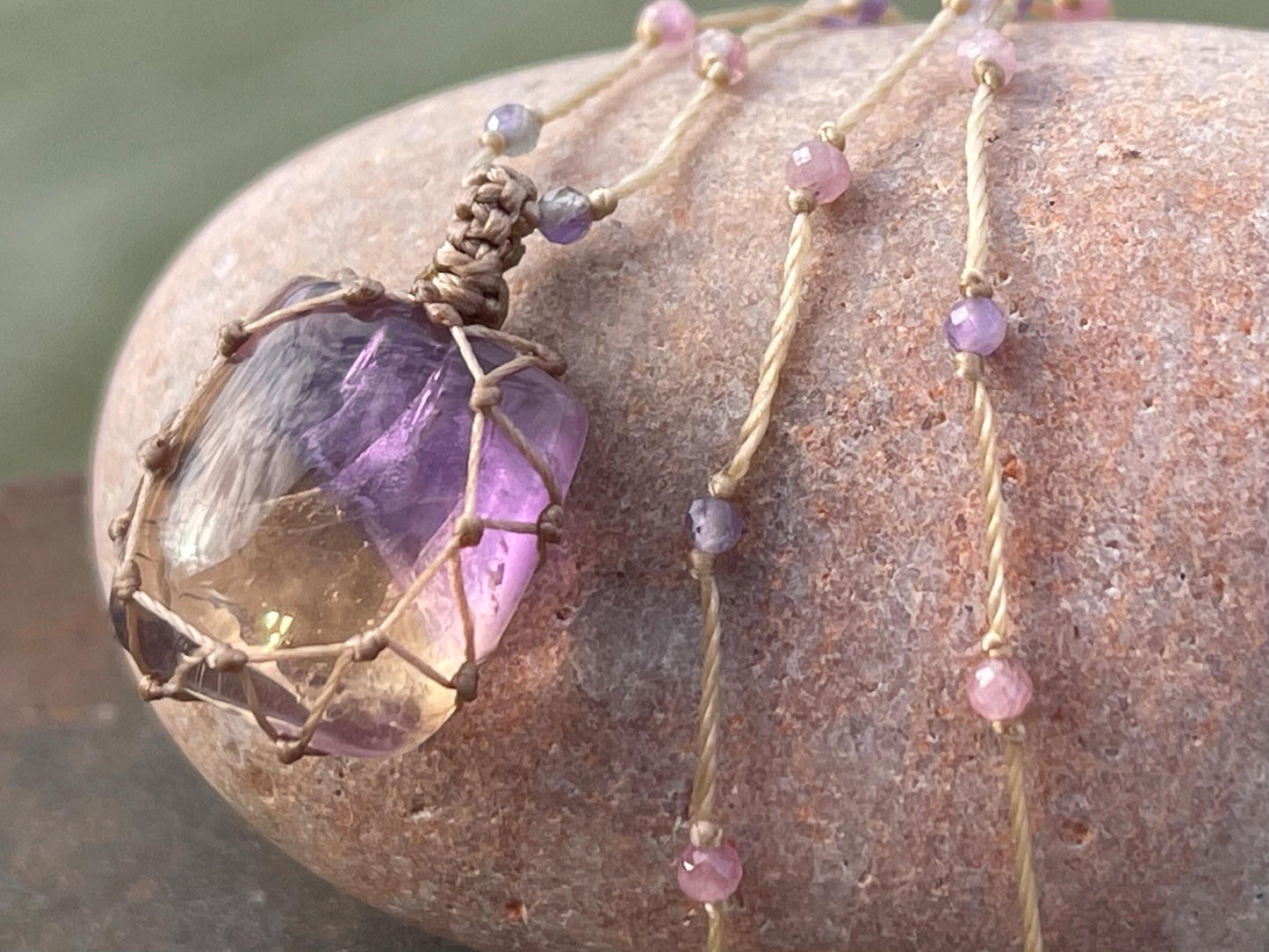 Stunning macrame violet quartz & amethyst necklace, citrine pendant. Handmade gemstone necklace, boho jewellery. Macrame jewellery. Unique