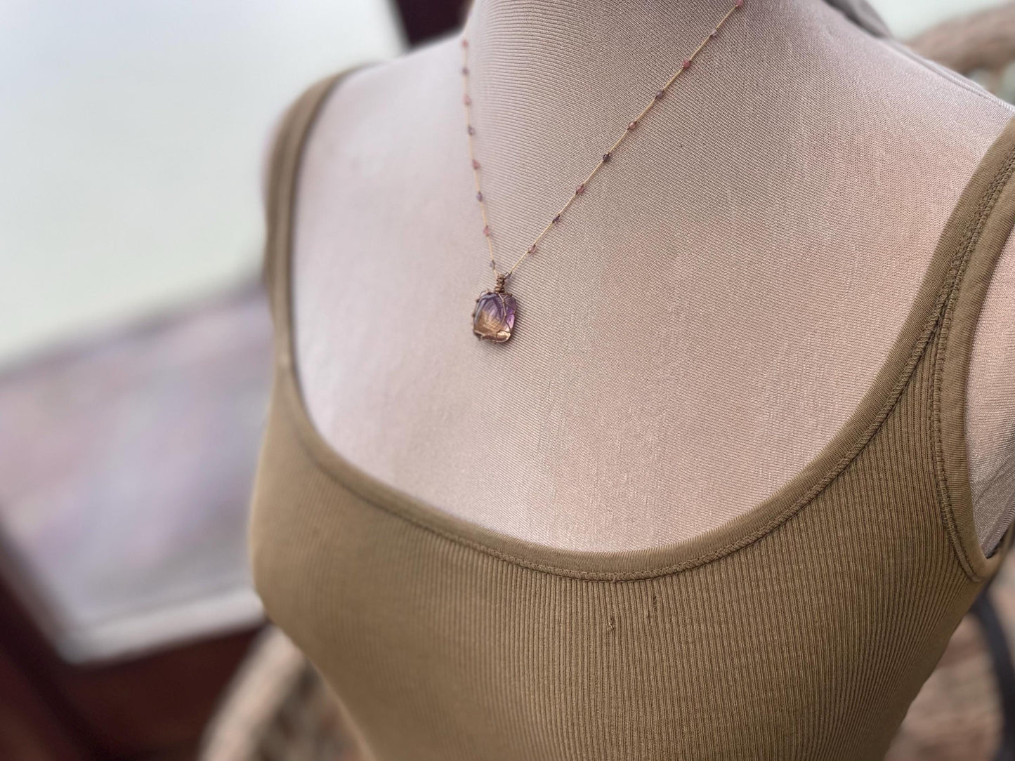 Stunning macrame violet quartz & amethyst necklace, citrine pendant. Handmade gemstone necklace, boho jewellery. Macrame jewellery. Unique