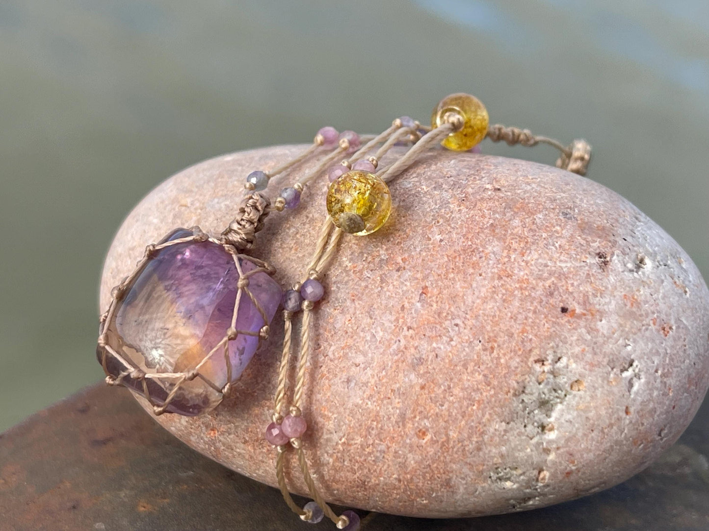 Stunning macrame violet quartz & amethyst necklace, citrine pendant. Handmade gemstone necklace, boho jewellery. Macrame jewellery. Unique