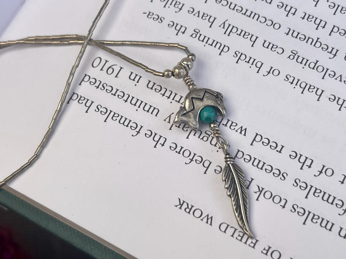 Stunning vintage Navajo bear necklace on sterling silver. Turquoise bear necklace. Navajo necklace. Eco friendly jewellery. Vintage pendant.