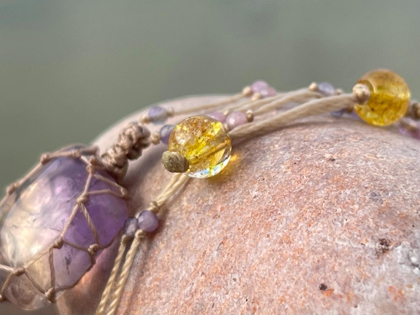 Stunning macrame violet quartz & amethyst necklace, citrine pendant. Handmade gemstone necklace, boho jewellery. Macrame jewellery. Unique