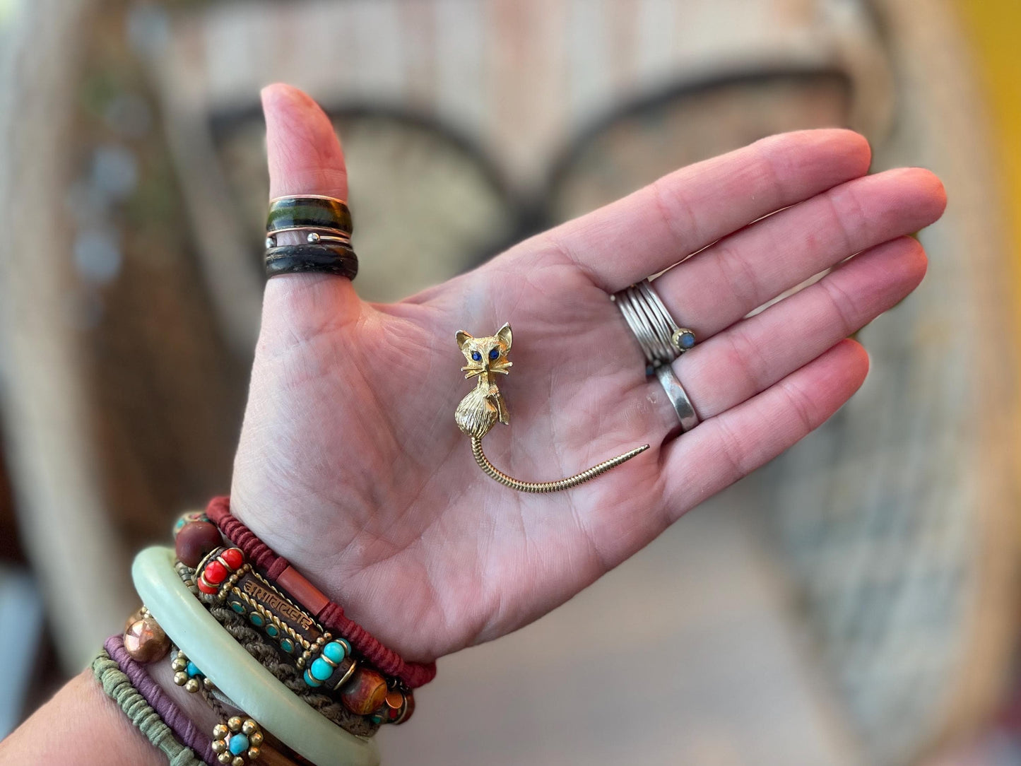 Cat brooch, vintage brooch, vintage jewellery, retro jewellery, eco friendly gift for her, ethical jewellery, articulated jewellery