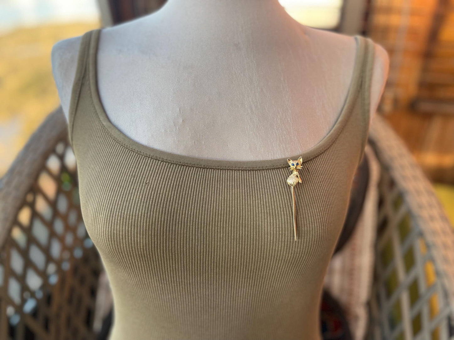 Cat brooch, vintage brooch, vintage jewellery, retro jewellery, eco friendly gift for her, ethical jewellery, articulated jewellery