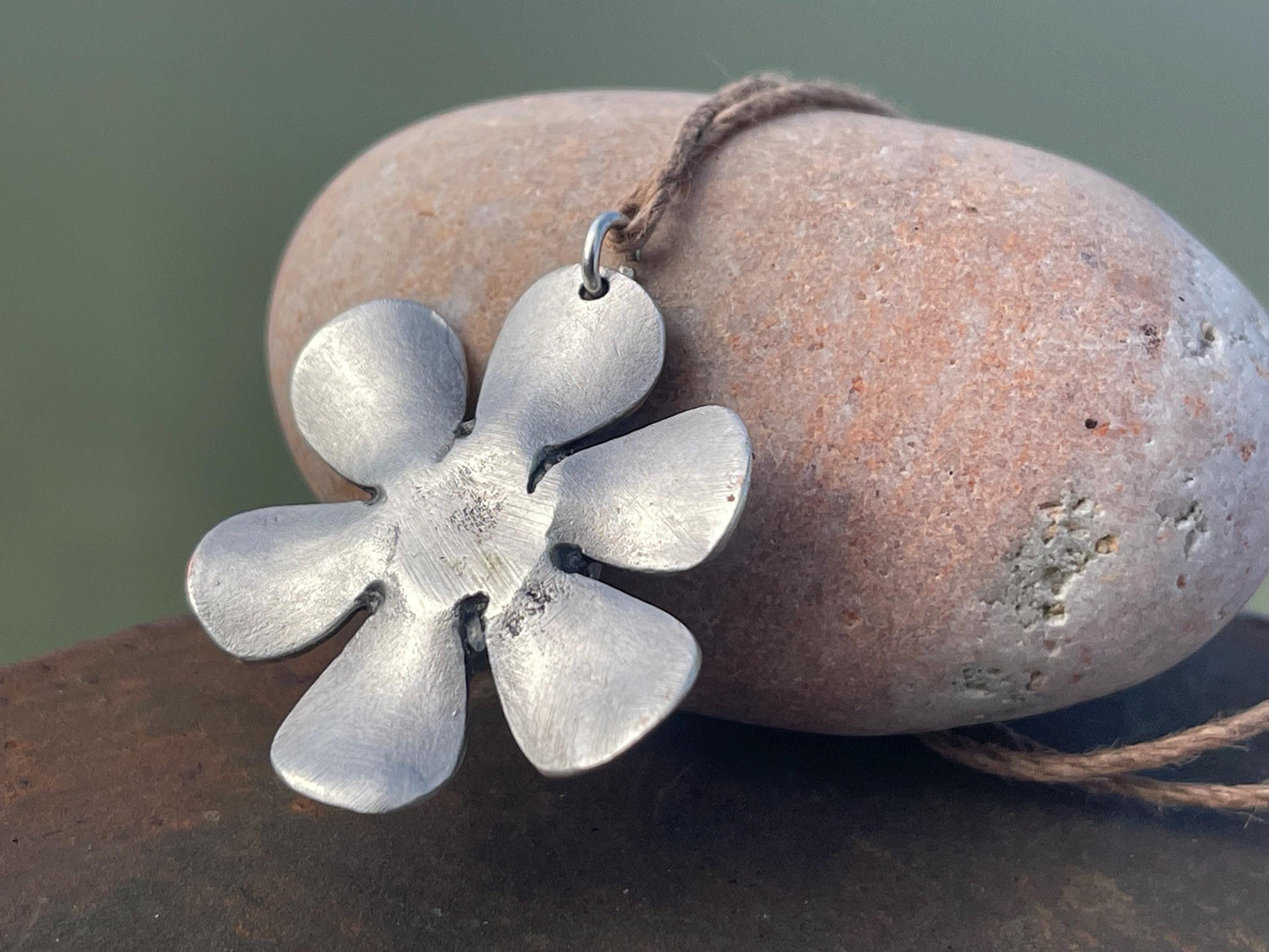 Flower necklace, ethical jewellery, daisy necklace, handmade necklace boho jewellery,  gift for her, flower pendant, gift for gardener
